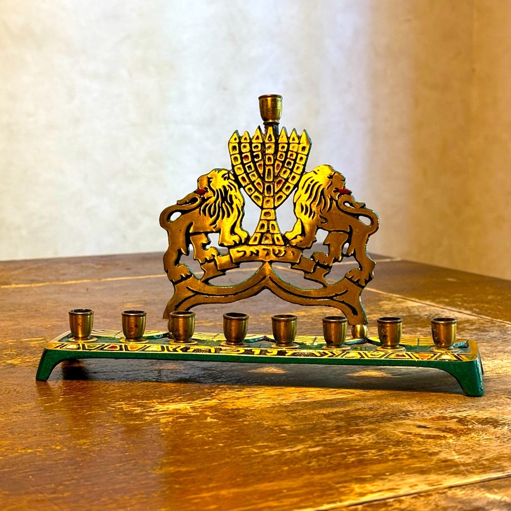 Vintage Hanukkah Menorah Lions Brass Metal Judaica Candle Holder Made in Israel - Picture 2 of 12
